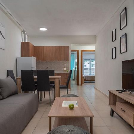 Kosmos Sevice Apartment Family City Center 4A سالونيك المظهر الخارجي الصورة